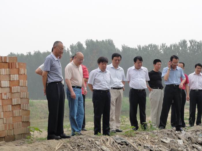 日前,副市长肖双胜带队赴三河,大厂督导协调鲍丘河流域污染治理.